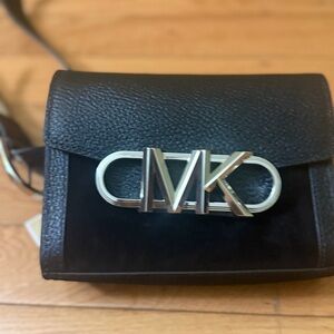 New Michael kors women’s black belt bag leather L,Xl